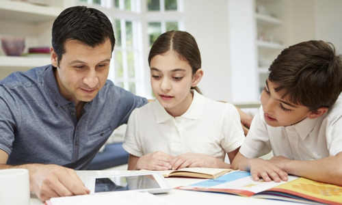 Dạy con tại nhà giúp phát huy tối đa tài năng của trẻ