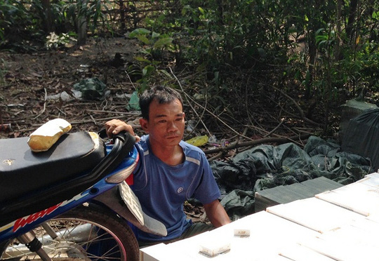 Hãi hùng thuốc lá lậu có chất diệt chuột