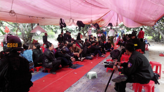 Để hình thành sòng bạc khủng, chủ tịch xã